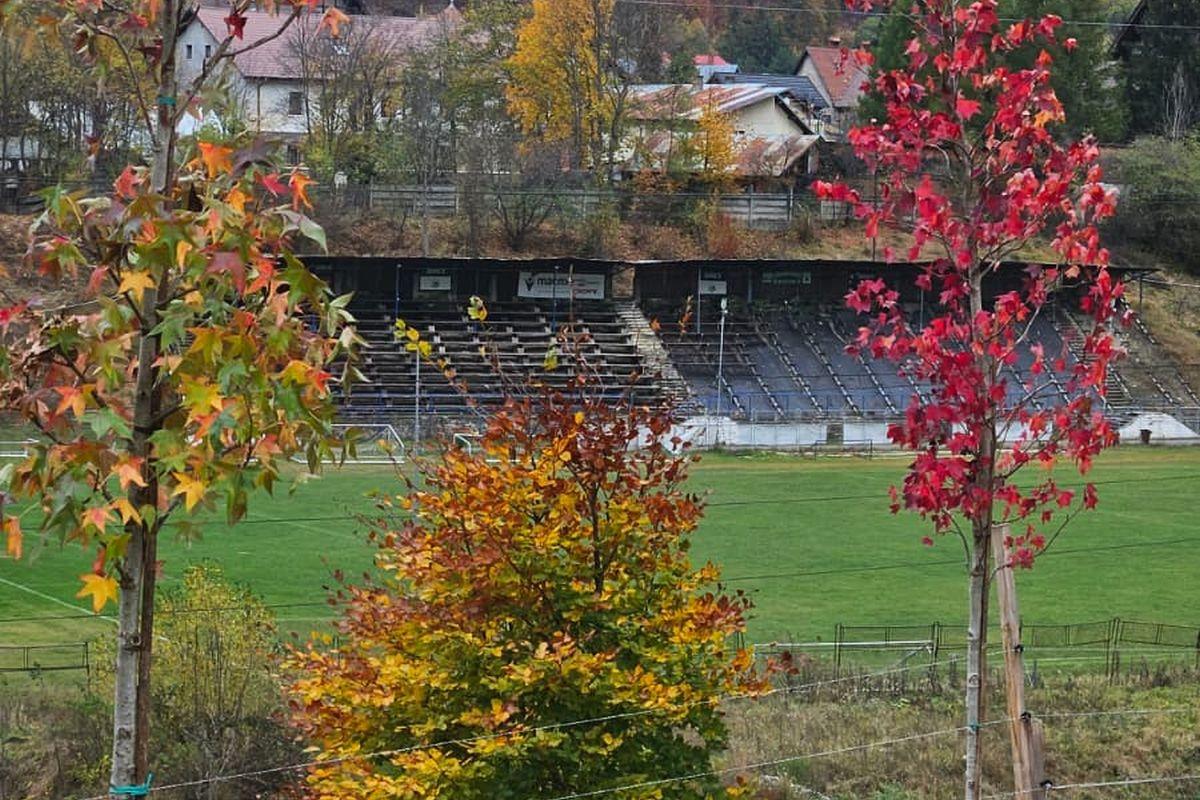 „St. Moritz de România” a rămas un vis! Ce s-a ales de proiectul de milioane de euro promis la munte: GSP are imagini la zi cu stadionul