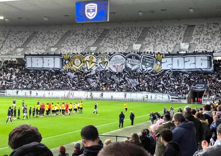 11.000 de fani au fost prezenți la meciul din liga a șasea al echipei Girondins de Bordeaux // foto: facebook @Ultras Globe