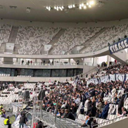 11.000 de fani au fost prezenți la meciul din liga a șasea al echipei Girondins de Bordeaux // foto: facebook @Ultras Globe