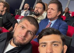 Gică Popescu, surprins la „El Clasico” lângă două legende din UFC: „Dacă voiați poză, trebuia să cereți voie”