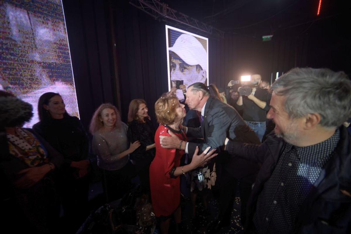 FOTO Ivan Patzaichin, petrecere-surpriză în club, cu 500 de prieteni