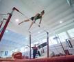VIDEO REPORTAJ EXCLUSIV GSP // Gimnastica românească, într-o situație șocantă: cele mai promițătoare sportive se pregătesc într-o sală improprie, inundată de praf de magneziu!