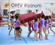 VIDEO REPORTAJ EXCLUSIV GSP // Gimnastica românească, într-o situație șocantă: cele mai promițătoare sportive se pregătesc într-o sală improprie, inundată de praf de magneziu!
