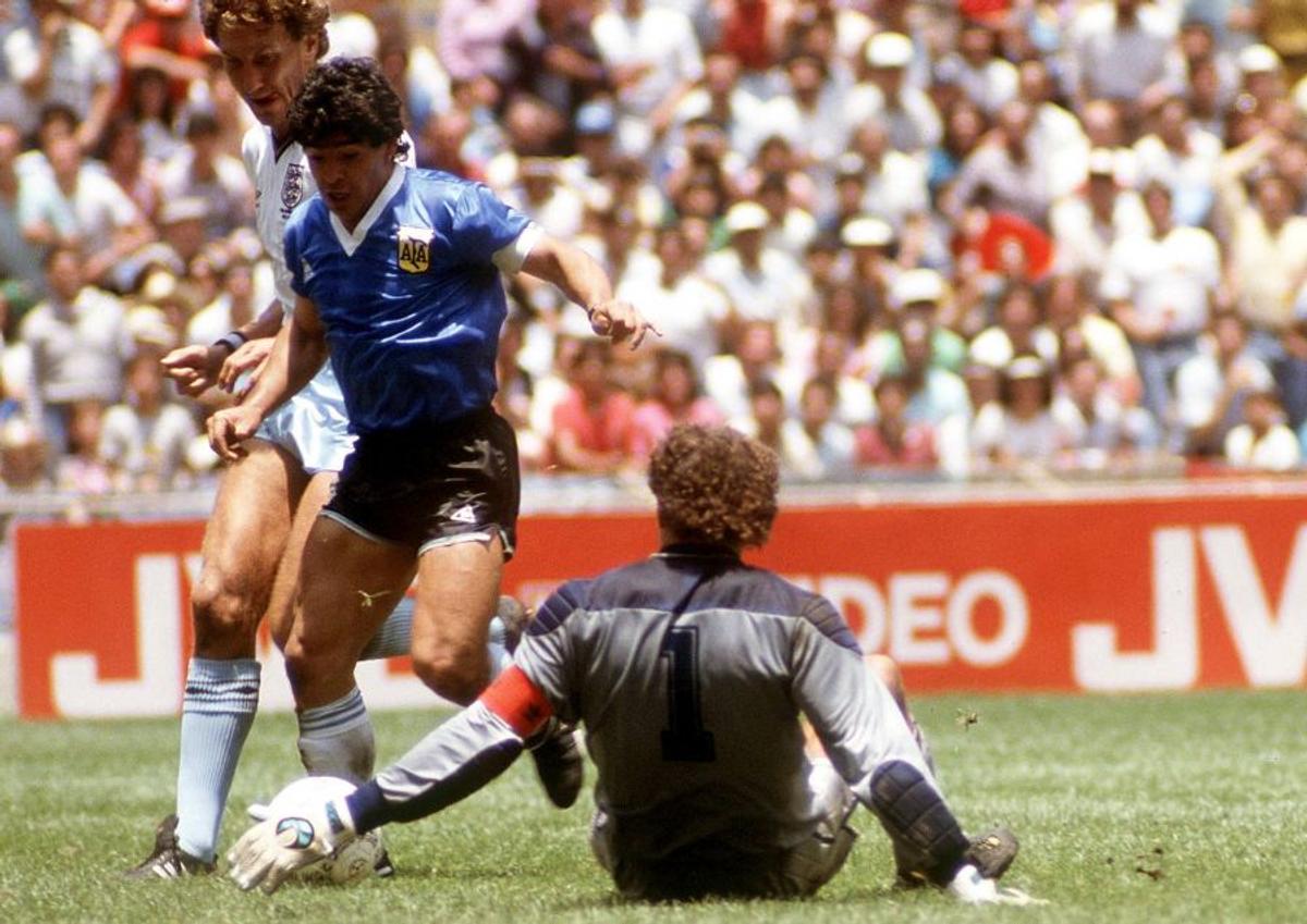 RETRO GSP // Maradona