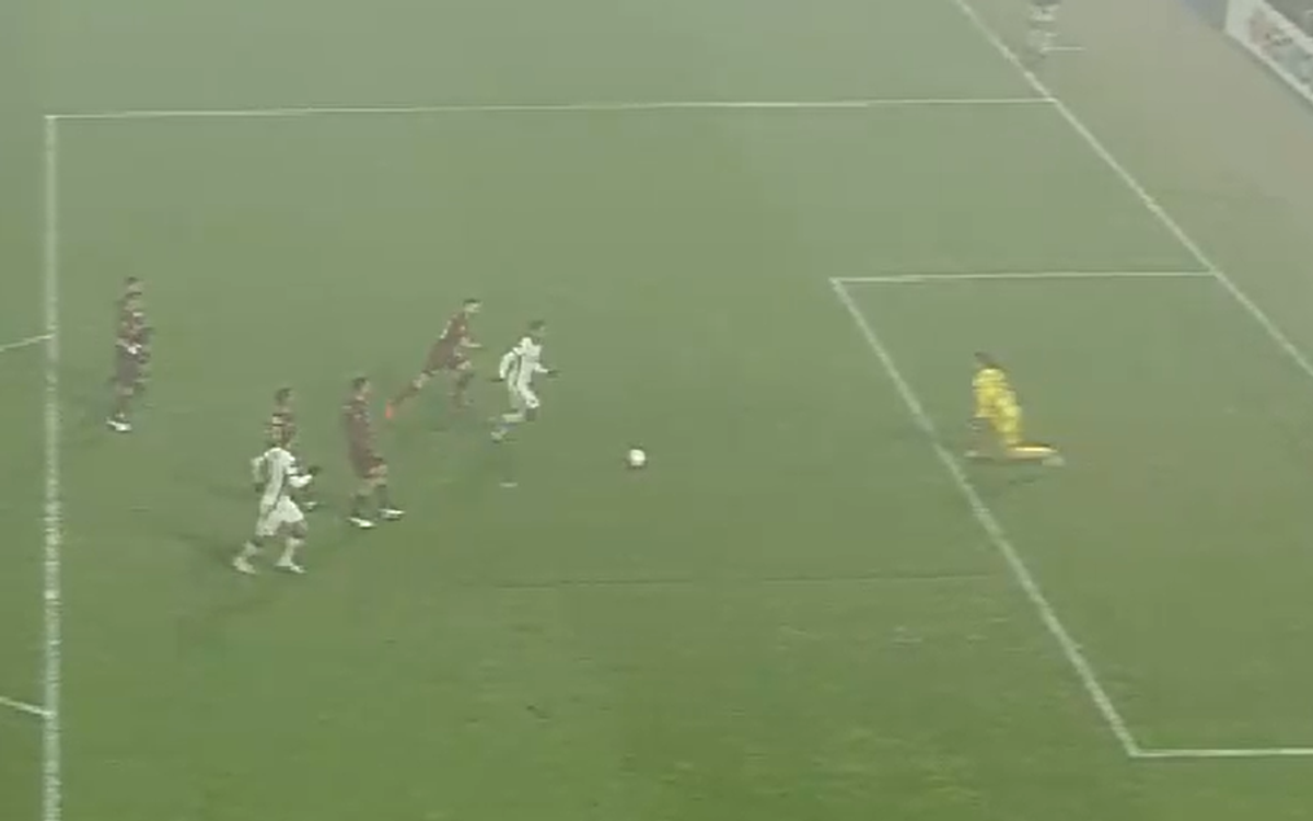Penalty controversat în CFR Cluj - AS Roma