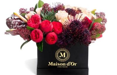 Nu mai căuta cadoul perfect pentru Sfântul Andrei: alege o cutie cu flori de la Maison d’Or!