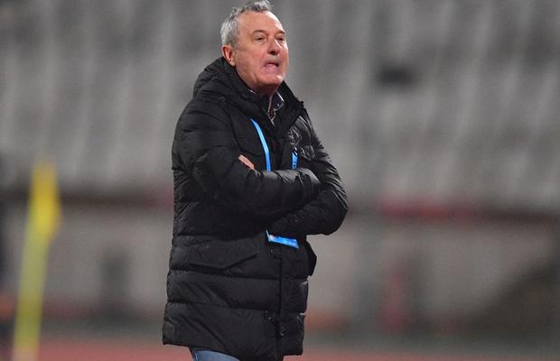 „Adversarii noștri dau gol la singurul șut pe poartă!” » Ce meciuri a văzut Rednic?! Cifrele reale sunt dure