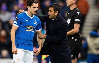 Postul lui Ianis Hagi la Rangers, în pericol » Decizia antrenorului Giovanni van Bronckhorst