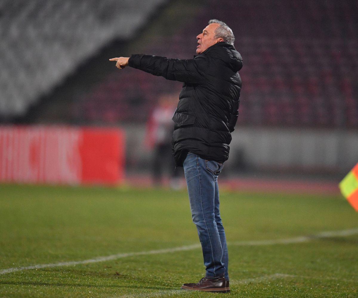 Dinamo - FCU Craiova » Derby-ul suferinței în Ștefan cel Mare