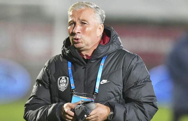 Stilul lui Dan Petrescu, criticat de un coleg din Generația de Aur: „Trebuie să le dai drumul jucătorilor din lesă!”