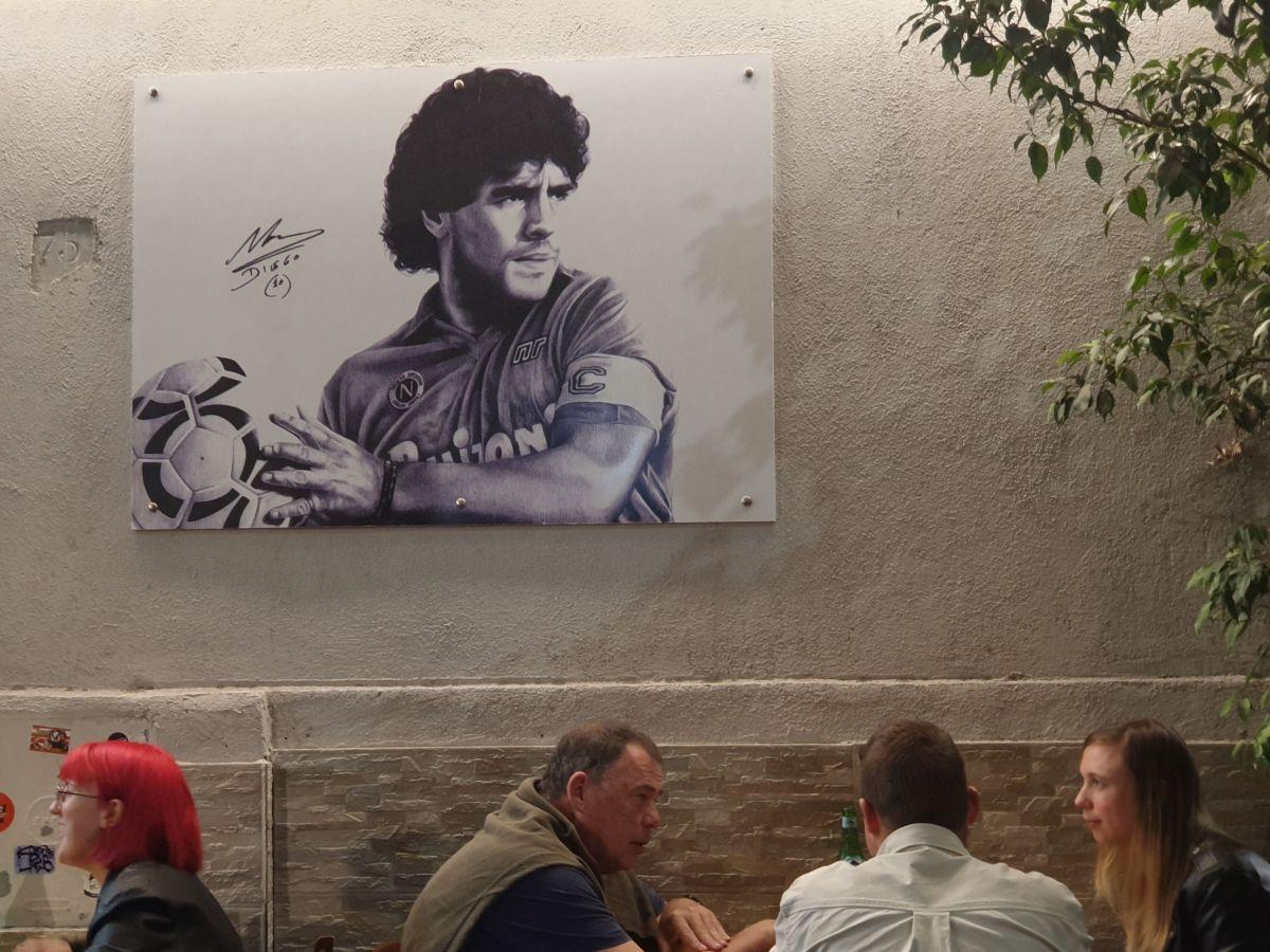 „Pelerinaj” în Napoli » Oamenii pentru care Maradona este Dumnezeu și care te învață că „Cel care iubește nu uită”