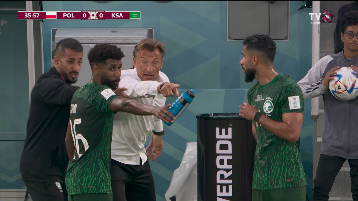 Herve Renard și translatorul în Polonia - Arabia Saudită