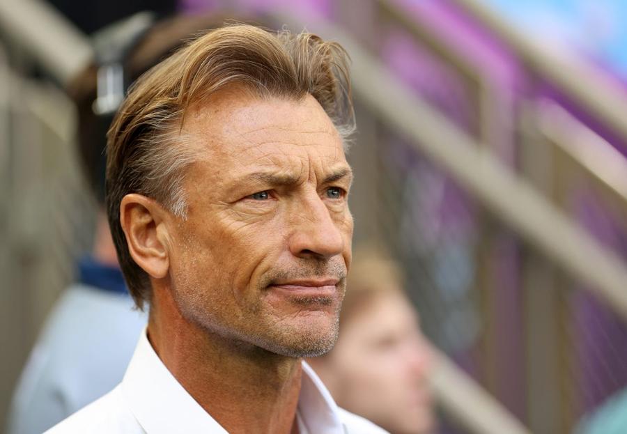 Hervé Renard / Sursă foto: Guliver/Getty Images Cine e cel mai arătos selecționer de la Mondial? De la pachetul de mușchi al lui Luis Enrique până la masculinitatea lui Herve Renard » Votează și tu