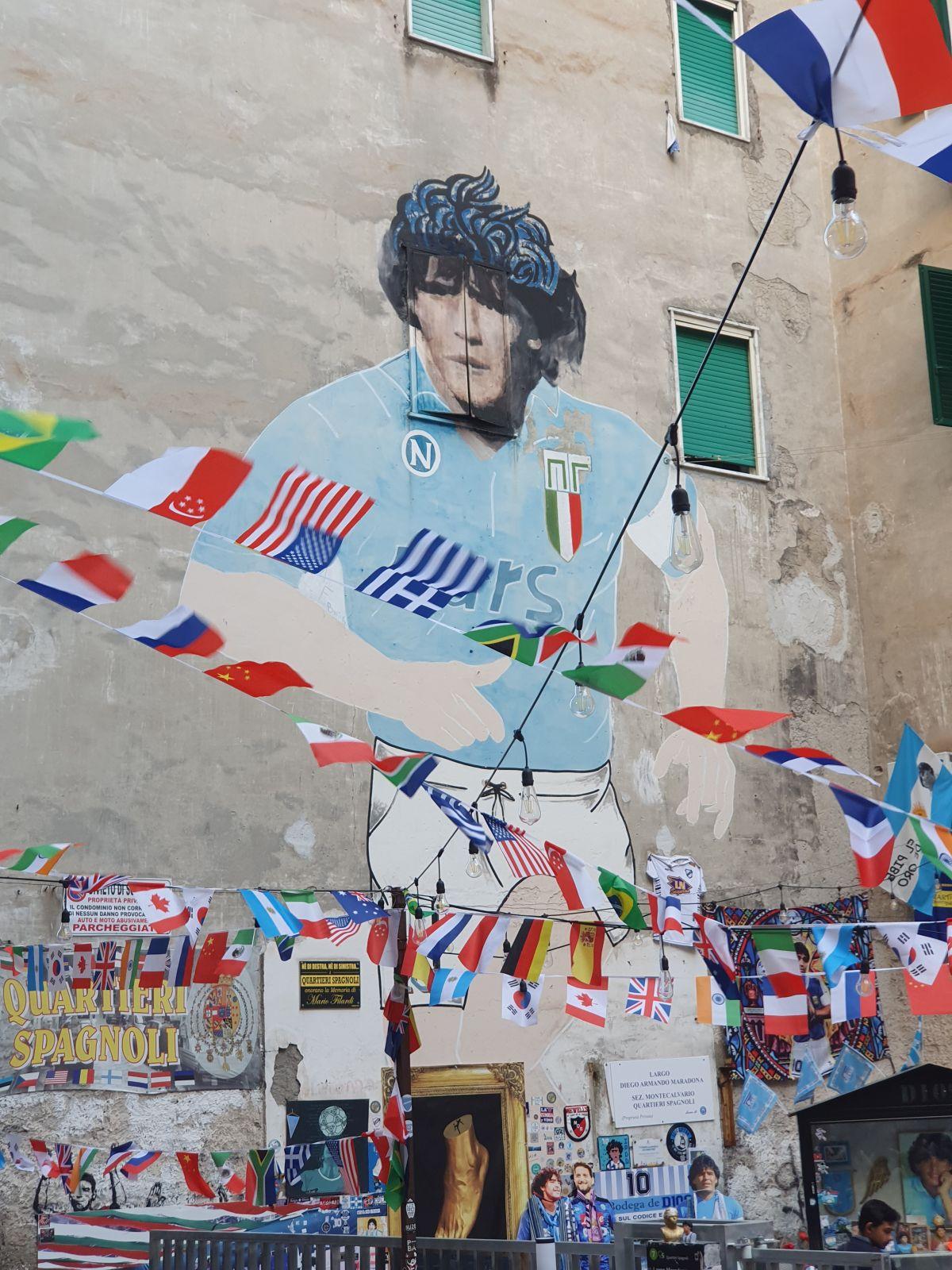 „Pelerinaj” în Napoli » Oamenii pentru care Maradona este Dumnezeu și care te învață că „Cel care iubește nu uită”