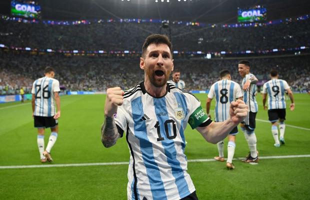 Descătușare! Messi, copleșit de emoții după golul cu care l-a egalat pe Maradona » Ce a strigat în fața galeriei