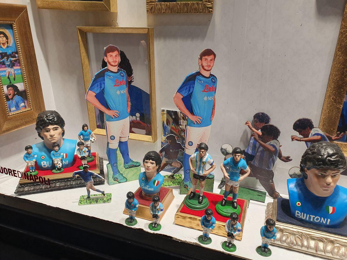 „Pelerinaj” în Napoli, orașul lui Maradona