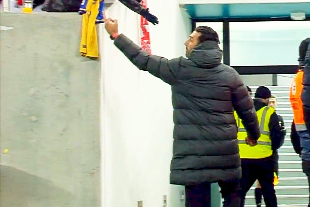 Elias Charalambous, gest obscen după Dinamo - FCSB / FOTO: Capturi TV @Orange Sport