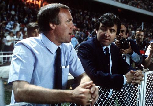 Terry Venables (dreapta), la finala din 7 mai 1986, alături de secundul său Allan Harris Foto: Imago