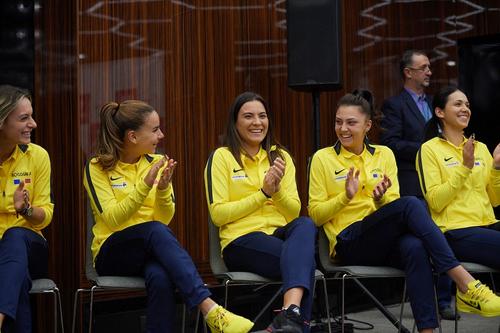 Irina Bara, Gabriela Ruse și Jaqueline Cristian în timpul unei trageri la sorți din BJK Cup FOTO Raed Krishan