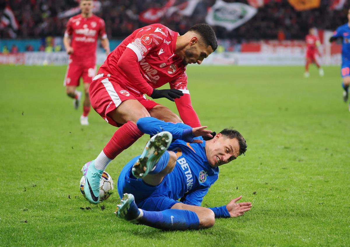 Florinel Coman a decis Dinamo - FCSB, dar nu a dat specialiștii pe spate: „A jucat în nota echipei” + „Sub ce poate. Să ne amintim acea fază”