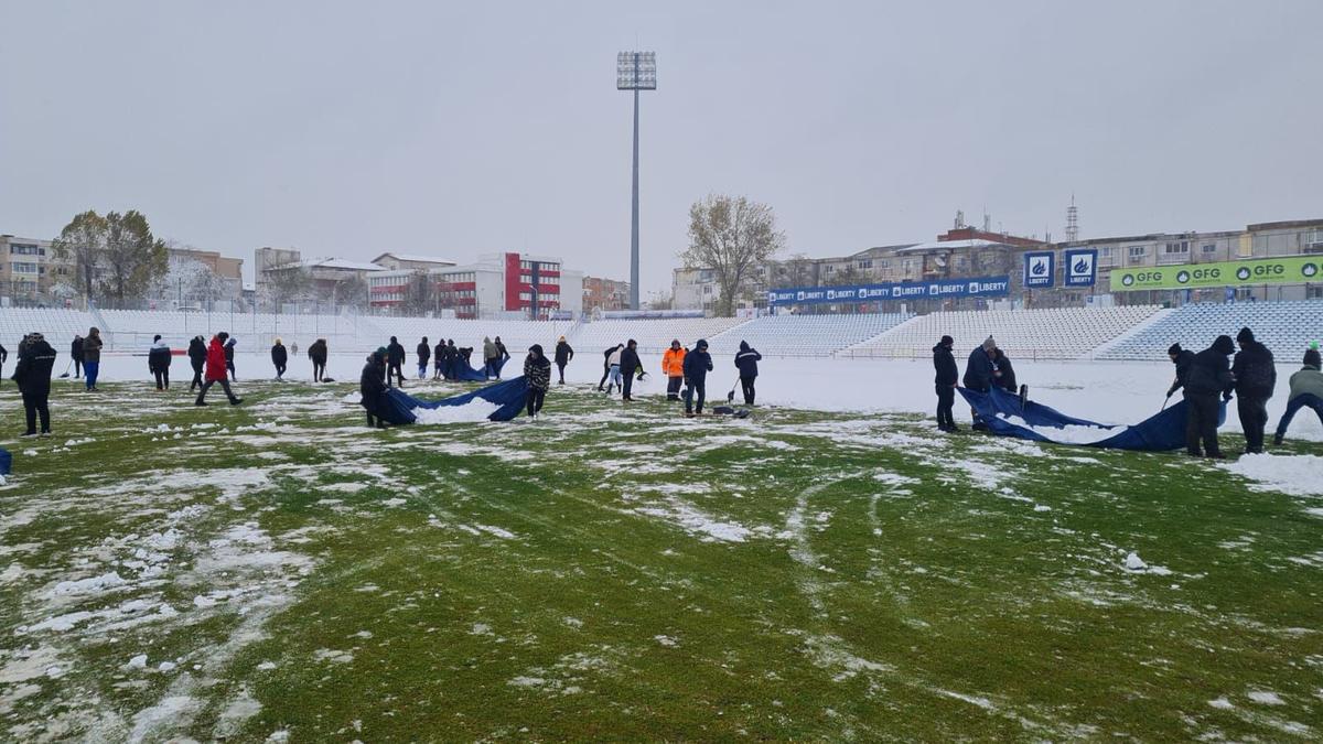 Mitriță a topit Oțelul » Hattrick pornit după un gol din ofsaid pentru vedeta Universității Craiova, în meciul întârziat de zăpadă