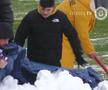 Dorinel Munteanu a pus mâna pe lopată și a dat zăpada înainte de Oțelul - Universitatea Craiova