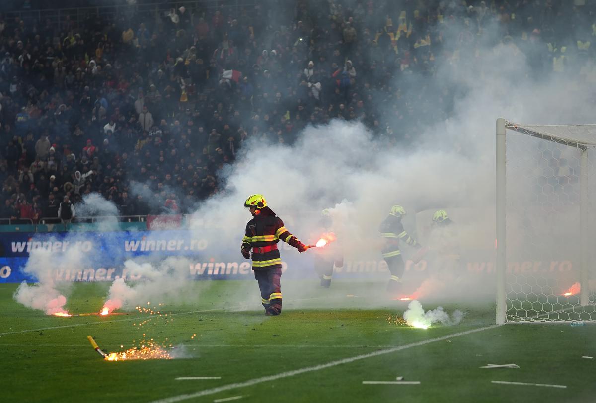 Florinel Coman a decis Dinamo - FCSB, dar nu a dat specialiștii pe spate: „A jucat în nota echipei” + „Sub ce poate. Să ne amintim acea fază”