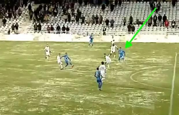 Gravă eroare de arbitraj în Oțelul - Craiova! Cum a fost posibil să fie validat un asemenea gol?! » Comentatorii, uluiți: „Bizar. Chiar bizar”