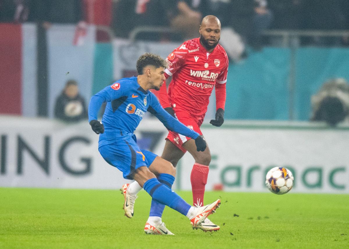 Florinel Coman a decis Dinamo - FCSB, dar nu a dat specialiștii pe spate: „A jucat în nota echipei” + „Sub ce poate. Să ne amintim acea fază”