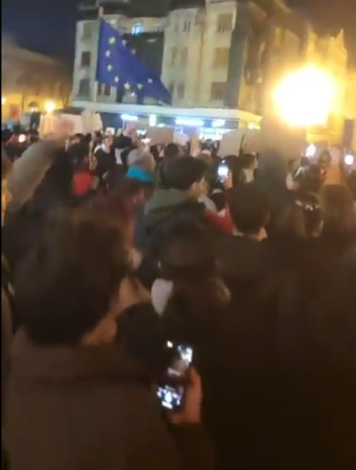 Proteste în București și în marile orașe din România împotriva lui Călin Georgescu