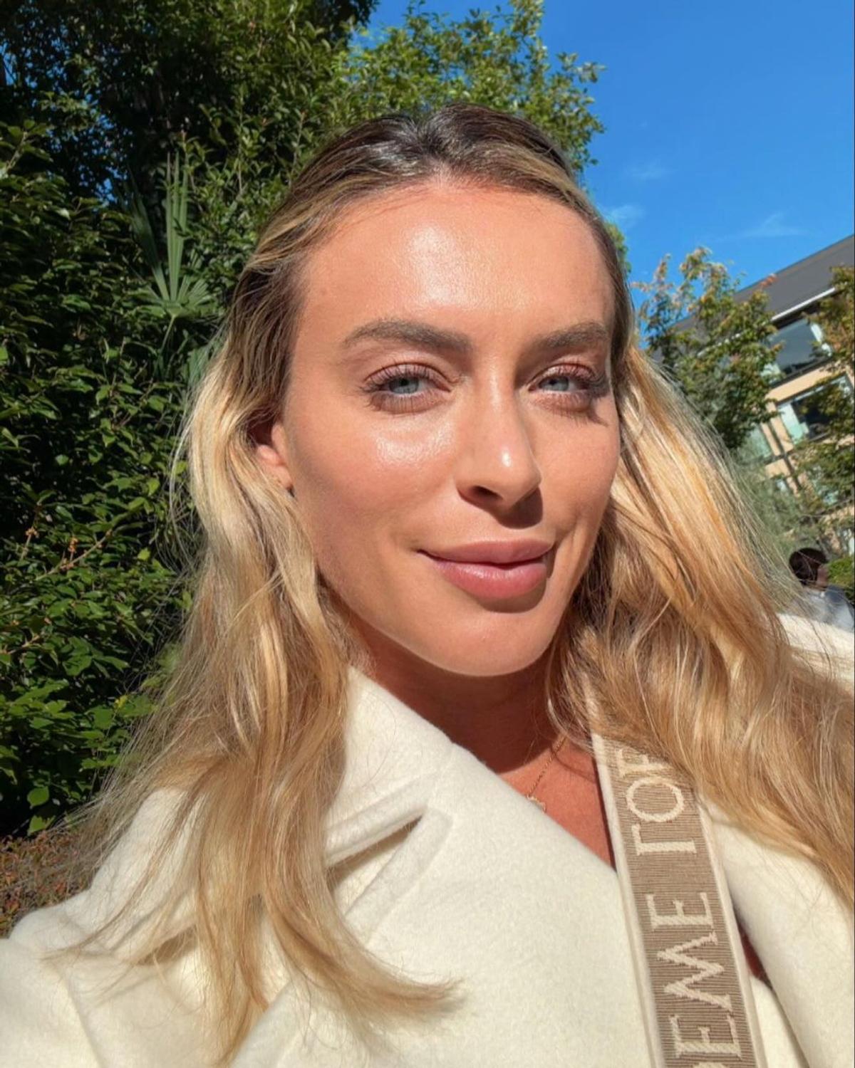 Ana Bogdan, aniversare cu soare, nisip și palmieri: „Sunt recunoscătoare”