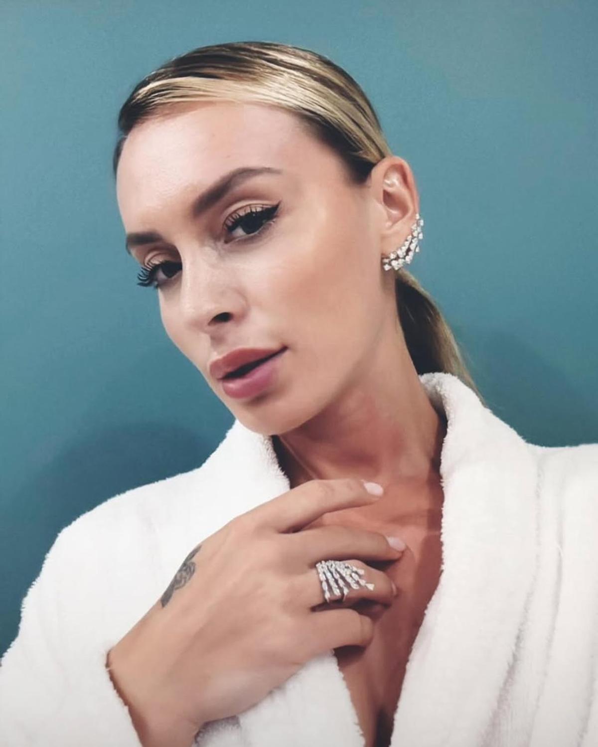 Ana Bogdan, aniversare cu soare, nisip și palmieri: „Sunt recunoscătoare”