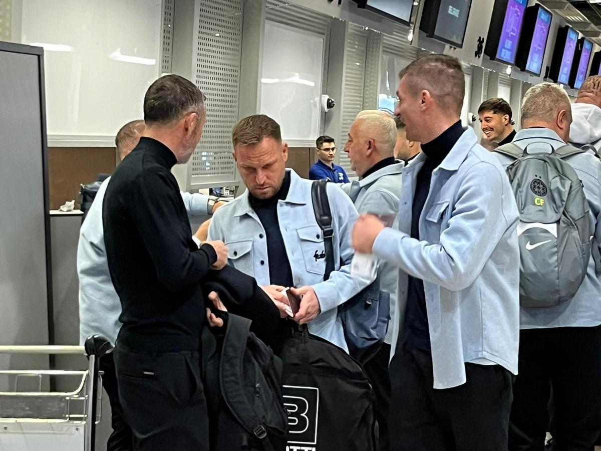 Prezență-surpriză la FCSB » Campioana a plecat la Belgrad pentru meciul cu Steaua Roșie + cele 5 nume care nu au prins avionul