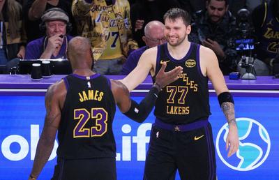 Los Angeles Lakers, victorie importantă împotriva concitadinei LA Clippers, după o prestație excelentă a lui Luka Doncic