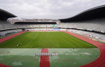 Gazon Luna transformă suprafața de joc de pe Cluj Arena cu un gazon hibrid de ultimă generație