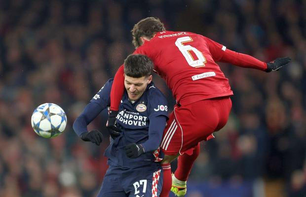 FIFA vine cu vești bune pentru echipa lui Dennis Man » Ce se întâmplă la PSV pe final de an