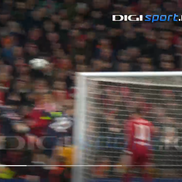 Hențul lui van Dijk din Liverpool - PSV // FOTO: captură Digi Sport