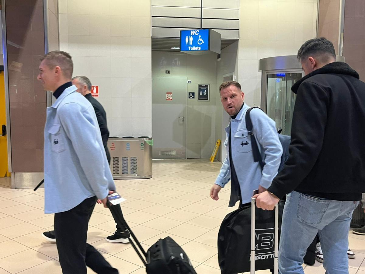 Prezență-surpriză la FCSB » Campioana a plecat la Belgrad pentru meciul cu Steaua Roșie + cele 5 nume care nu au prins avionul
