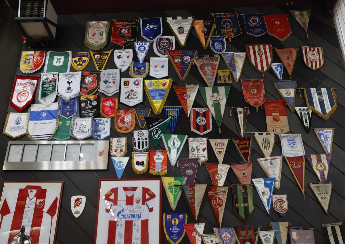 Imagini de la muzeul celor de la Steaua Roșie Belgrad