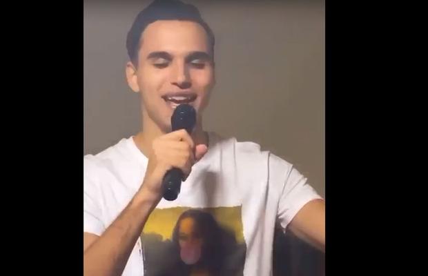 VIDEO Cristi Manea s-a dat în spectacol pe manele! Apoi l-a imitat pe Ceaușescu: „Elena, pune niște parizer prăjit de Tulcea, că nu mai pot!”