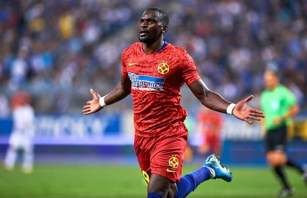 FCSB // Juvhel Tsoumou, out de la roș-albaștri! Congolezul și-ar fi reziliat contractul, nemulțumit că e ignorat de Vintilă