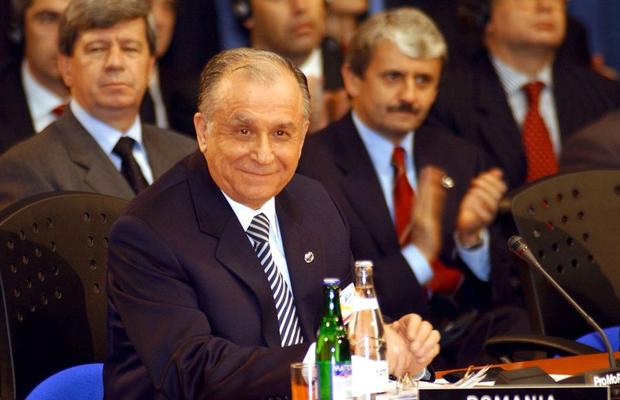 EXCLUSIV. VIDEO Cornel Dinu, amintiri de la congresul comunist cu Ion Iliescu: „N-ai pierdut nimic! Politica e o mizerie”