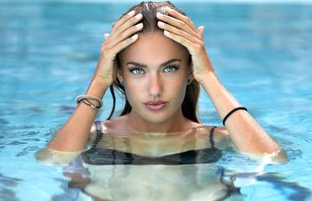 GALERIE FOTO Rochia cu care cea mai sexy atletă a lumii a dat pe spate Instagramul