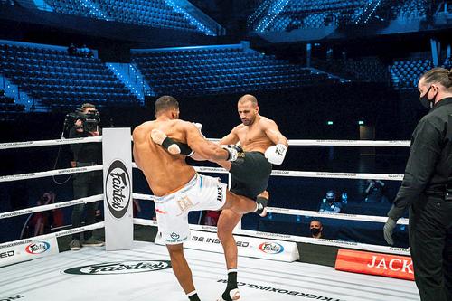 FOTO: https://www.facebook.com/GLORYKICKBOXINGOFFICIAL