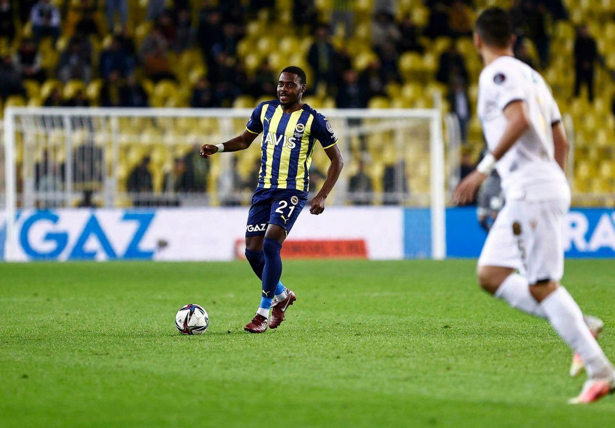 Fără reacție! Marius Șumudică, nicio șansă în fața lui Fenerbahce » Ultimul loc în 2021