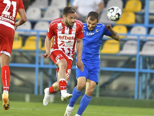 Marius Tomozei (în stânga) e dorit de Dinamo // FOTO: Imago