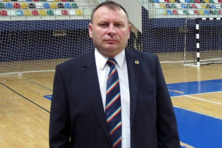 Zoltan Jakab Cine e necunoscutul care influențează alegerea selecționerului » FRF îi ridică osanale pe site: „Personaj deosebit de respectat”