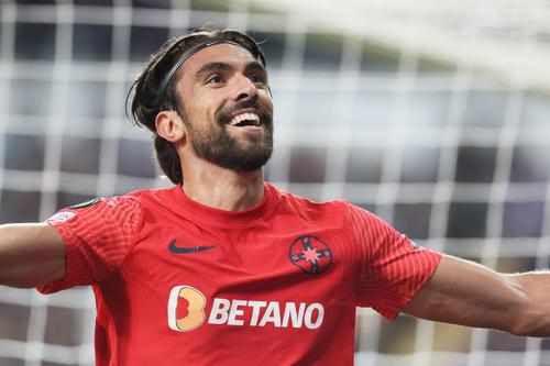 Adrian Mititelu, patronul celor de la FCU Craiova, e încrezător că Gigi Becali poate să obțină în vară 4 milioane de euro în schimbul lui Andrea Compagno, atacantul pe care FCSB l-a cumpărat în vară de la olteni în schimbul a 1,5 milioane.