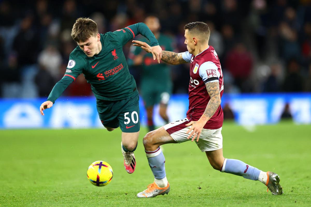 Spectacol total în Premier League de Boxing Day: 16 minute de grație pentru lider! Dramatism pe Goodison Park și record uluitor bifat de Robertson