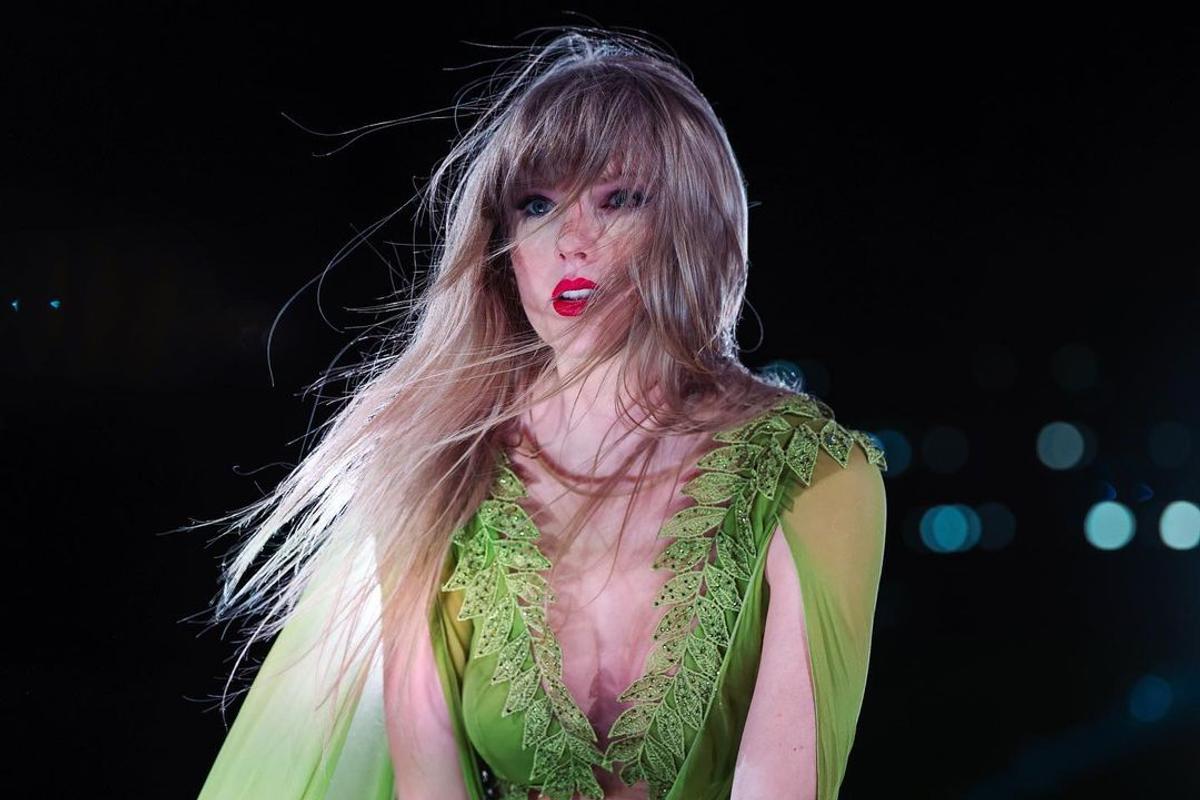 Idila dintre Taylor Swift și starul din sport, demascată de noua piesă a artistei? „Sunt un Aston Martin pe care l-ai condus direct în prăpastie, apoi ai fugit și te-ai ascuns”